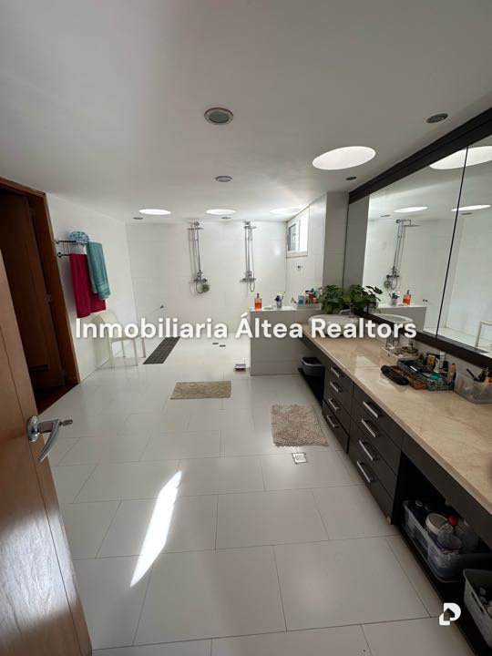 Casa en La Lagunita, Caracas – 9