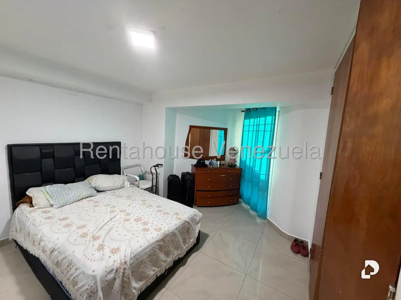 Apartamento en Miravila, Caracas – 8