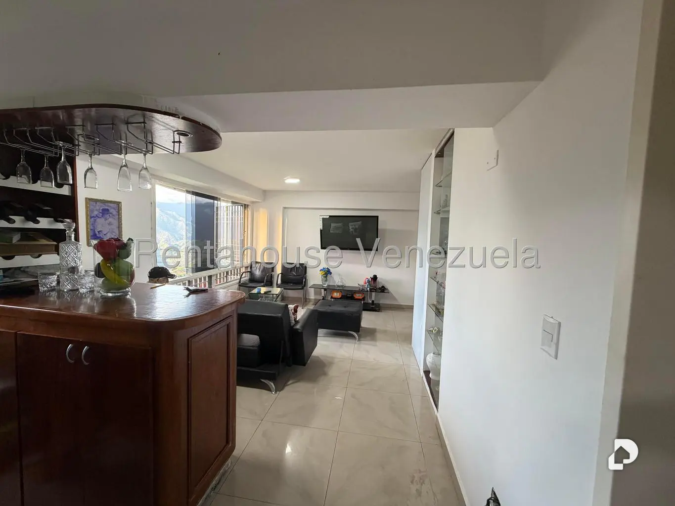 Apartamento en Miravila, Caracas – 1
