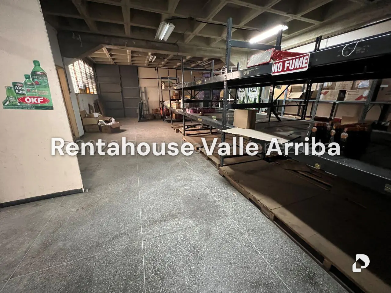 Local comercial en La Urbina, Caracas – 29