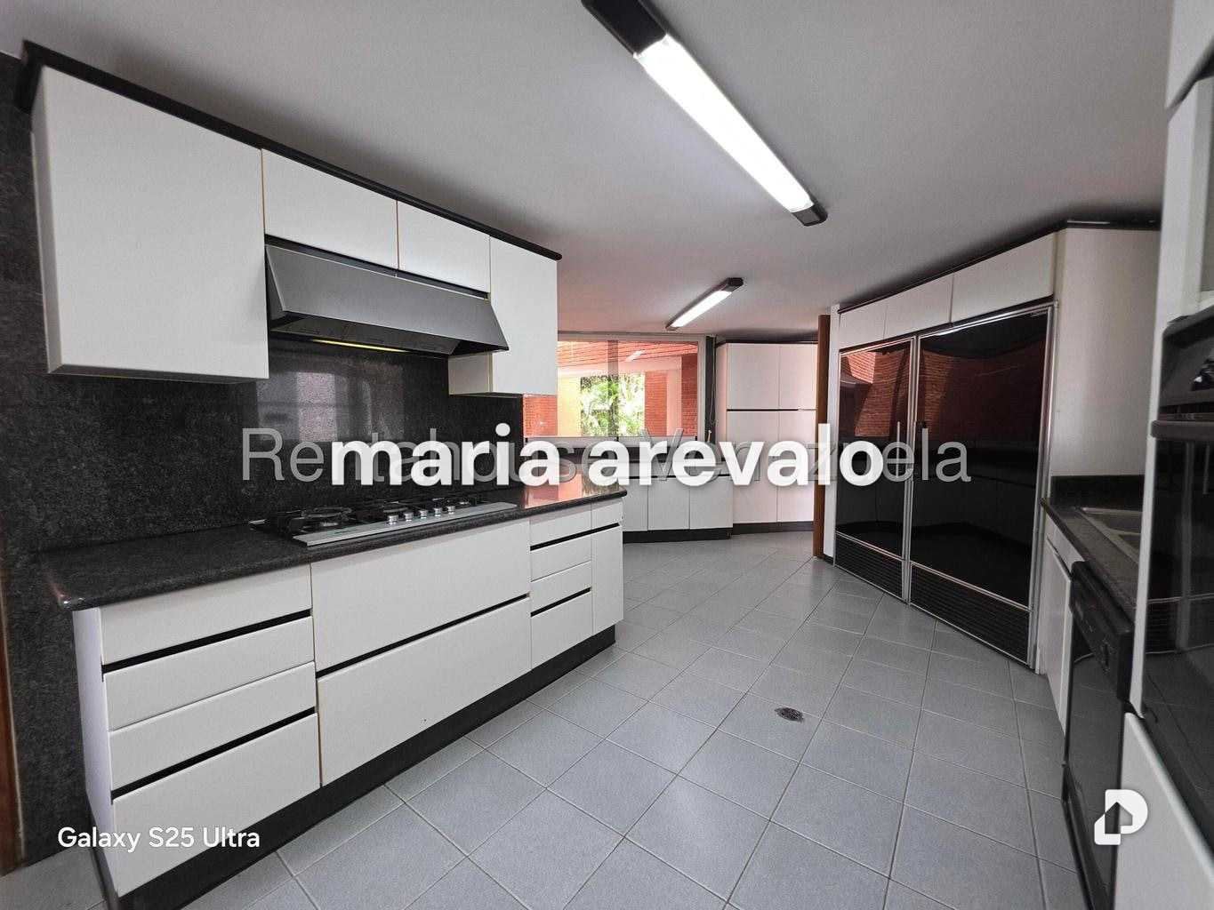Apartamento en Los Naranjos de las Mercedes, Caracas – 27