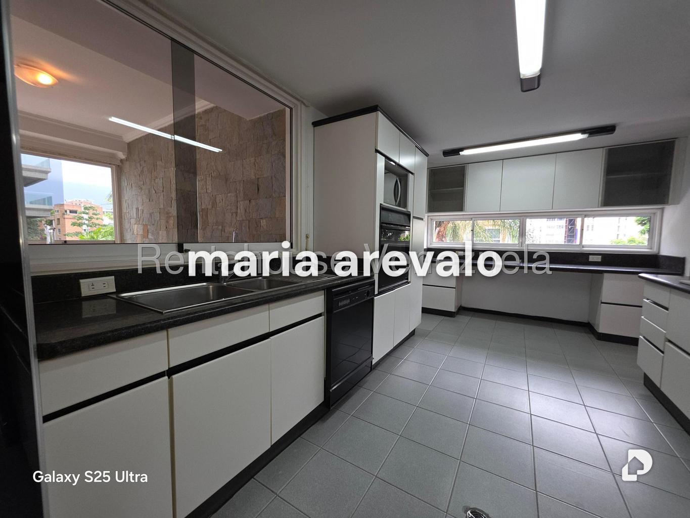 Apartamento en Los Naranjos de las Mercedes, Caracas – 30