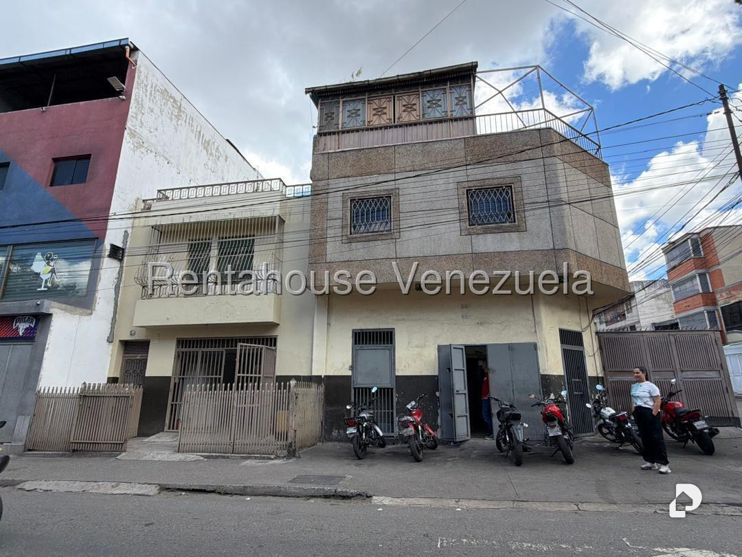 Casa en Catia, Caracas – 21