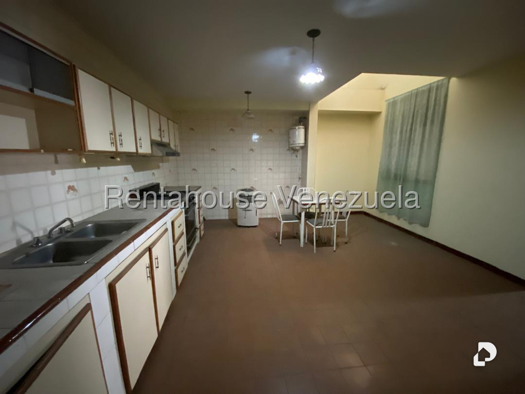 Casa en Catia, Caracas – 11