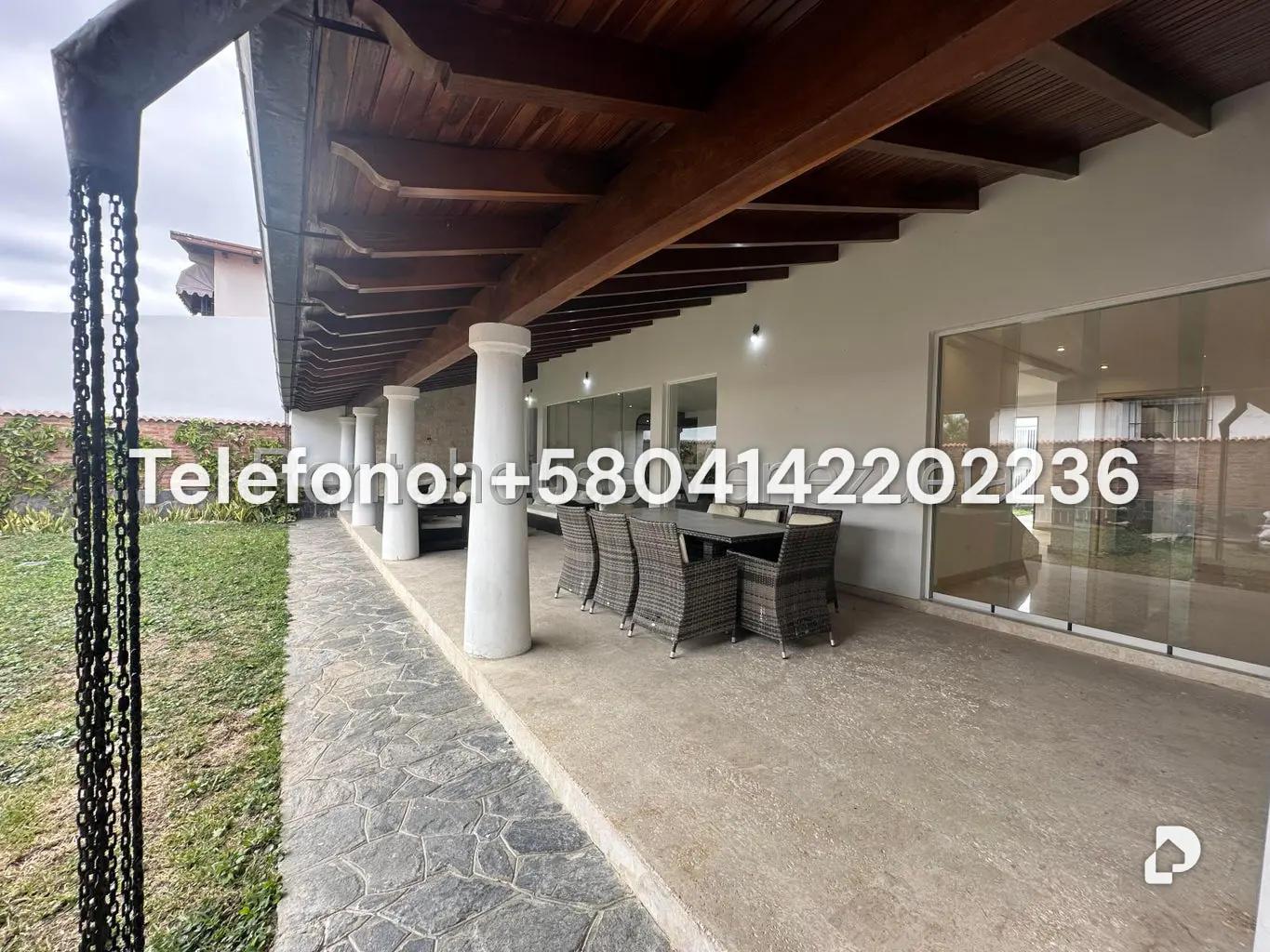 House in Lomas de La Lagunita, Caracas – 58