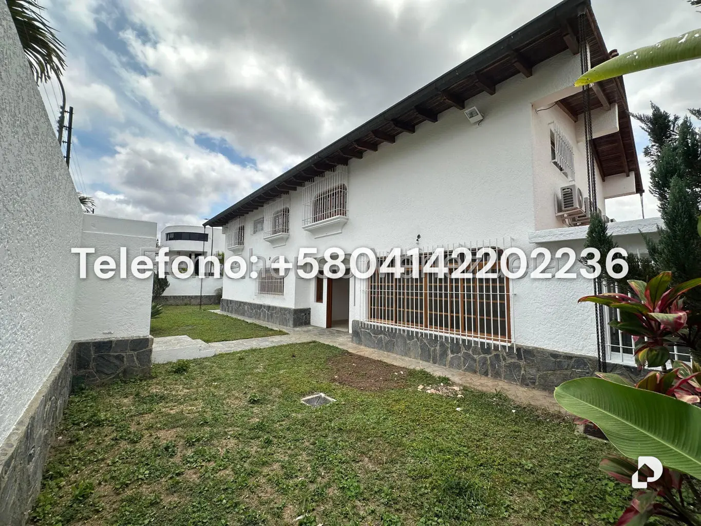 House in Lomas de La Lagunita, Caracas – 3