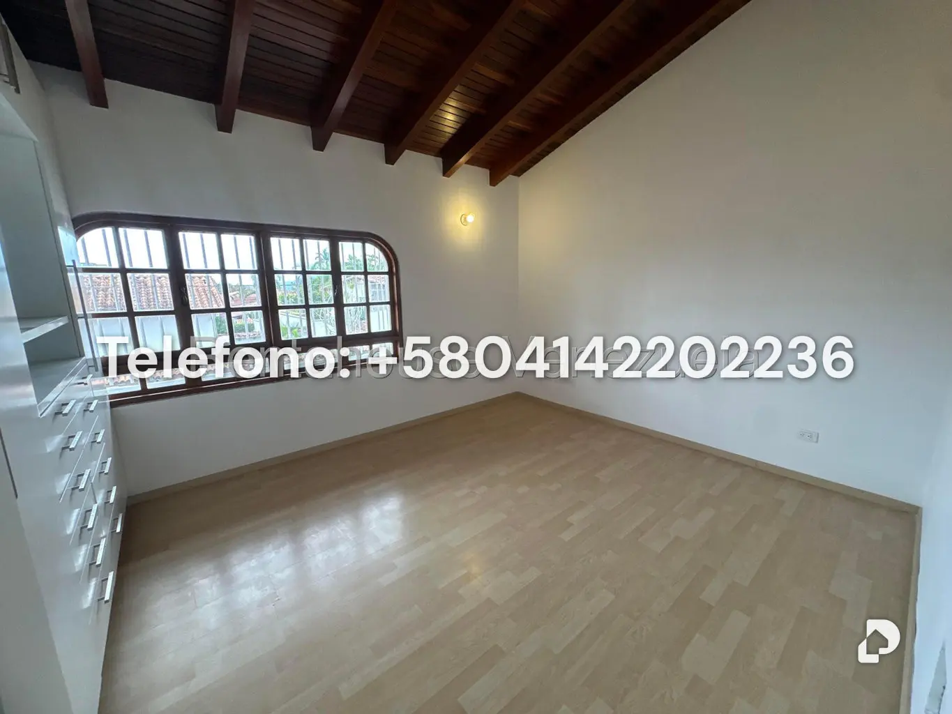 House in Lomas de La Lagunita, Caracas – 45