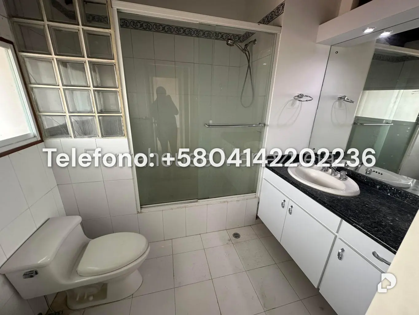 House in Lomas de La Lagunita, Caracas – 33