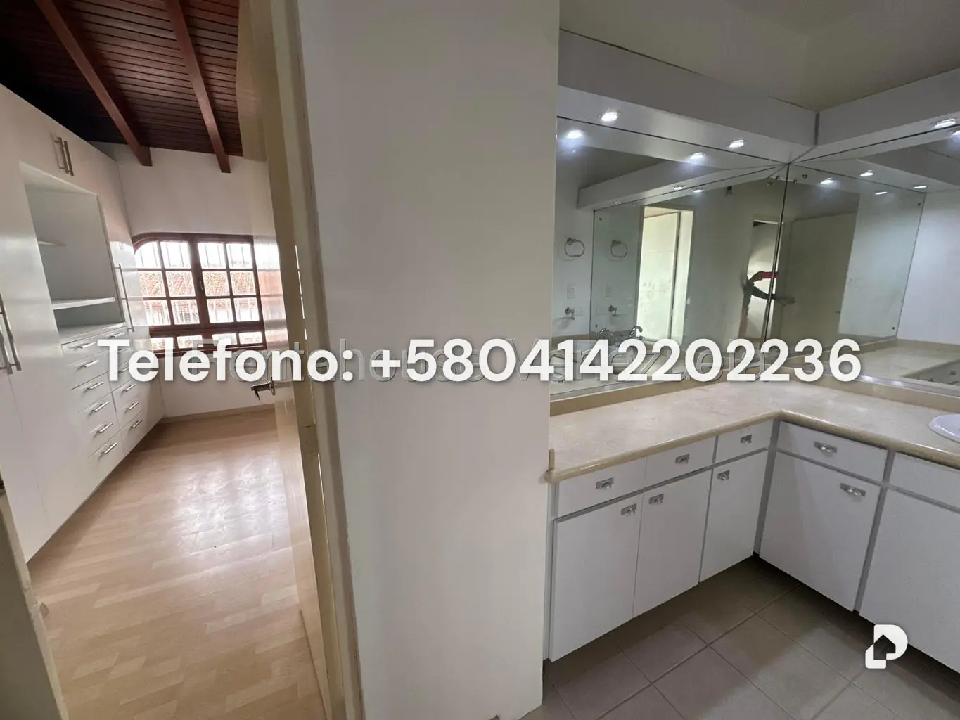 House in Lomas de La Lagunita, Caracas – 43