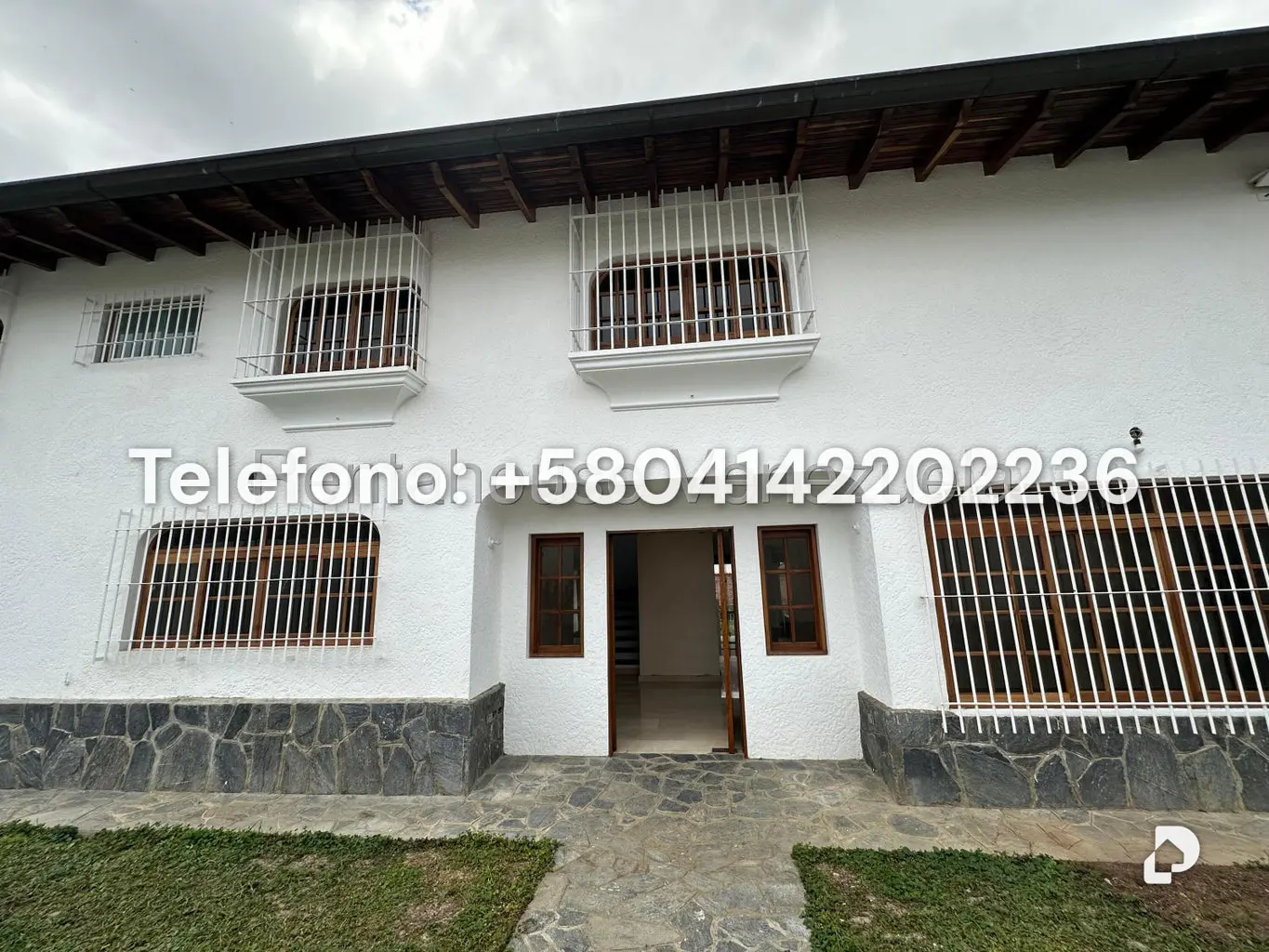 House in Lomas de La Lagunita, Caracas – 2