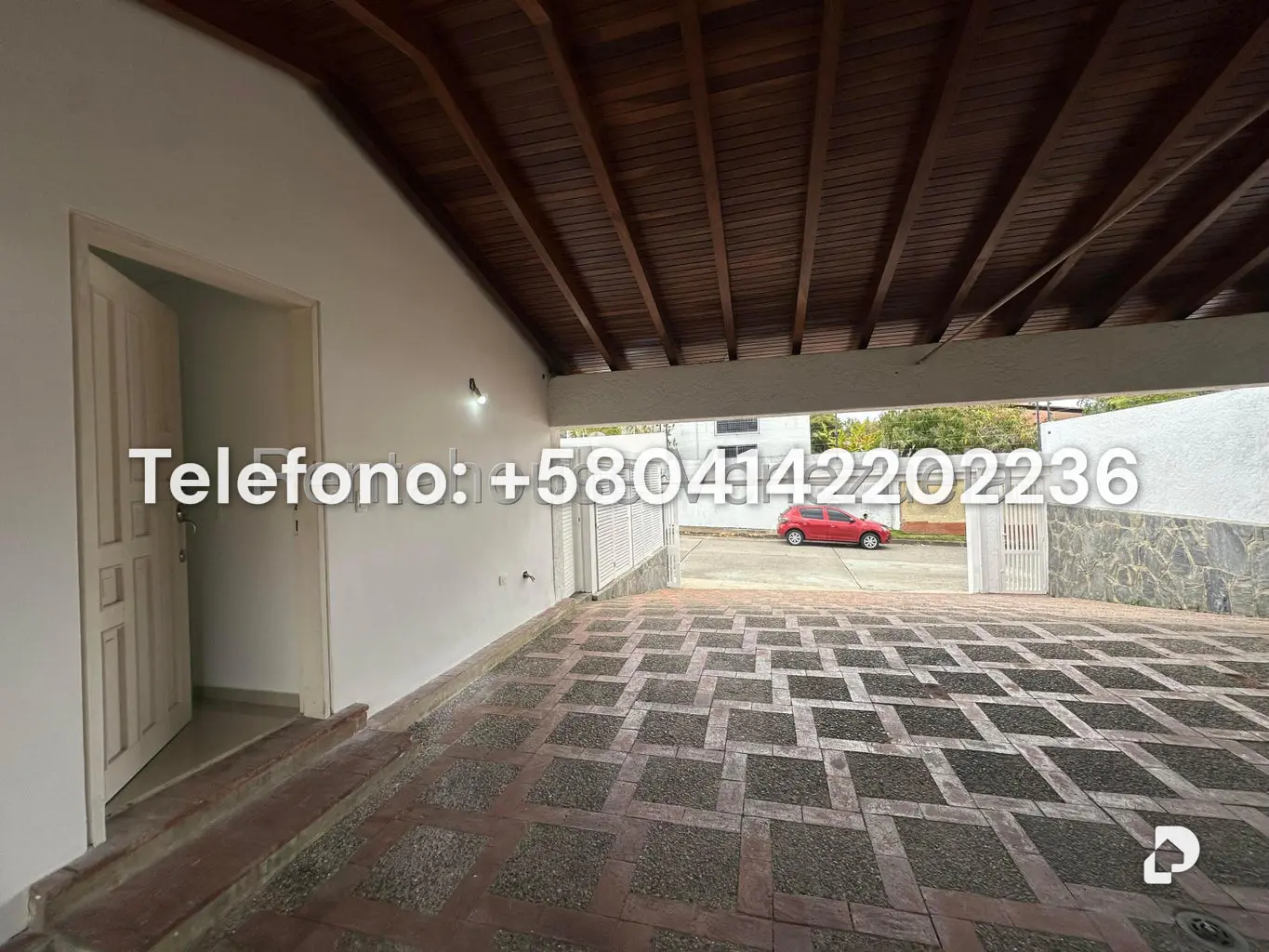 House in Lomas de La Lagunita, Caracas – 62