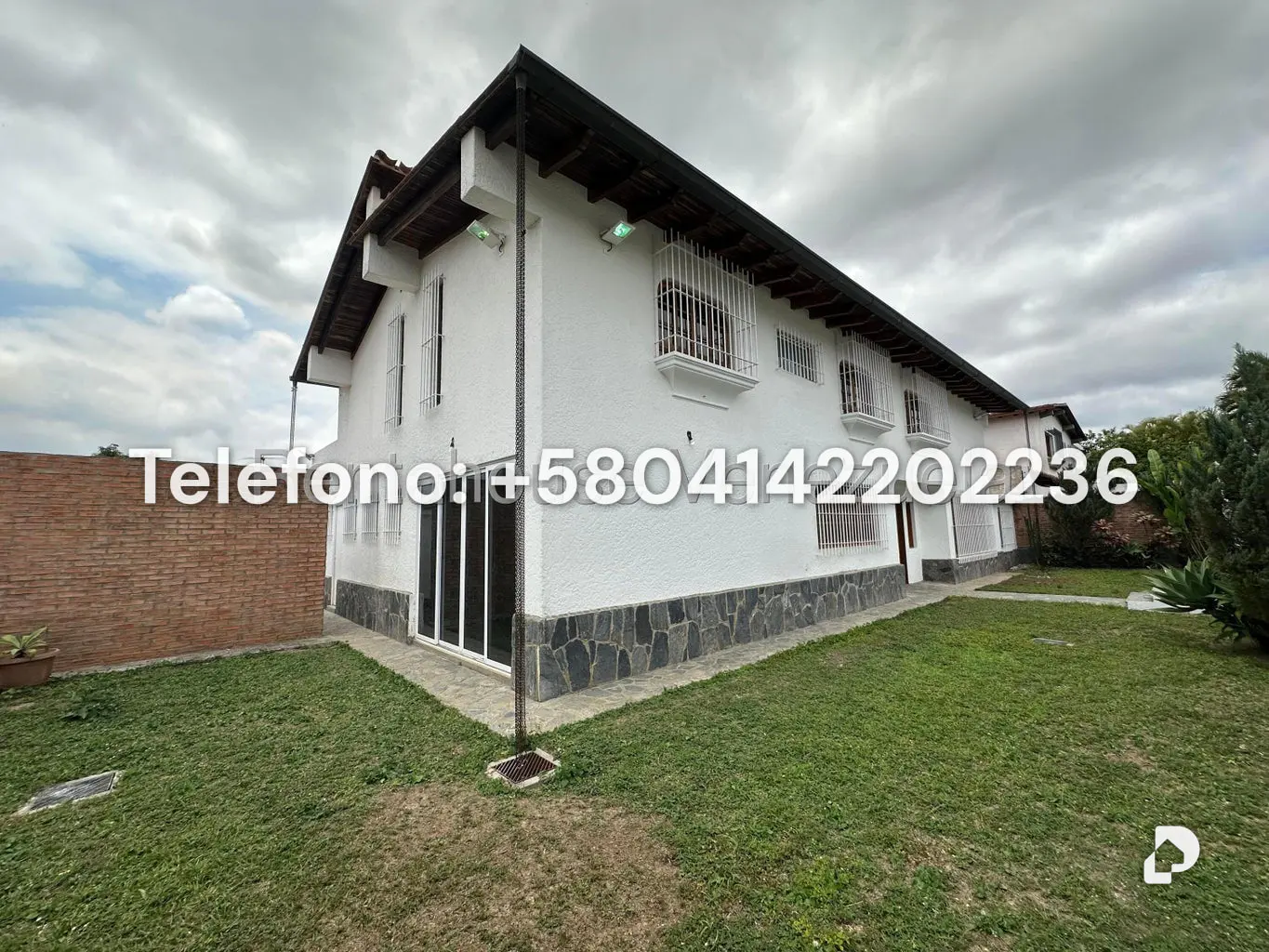 House in Lomas de La Lagunita, Caracas – 4