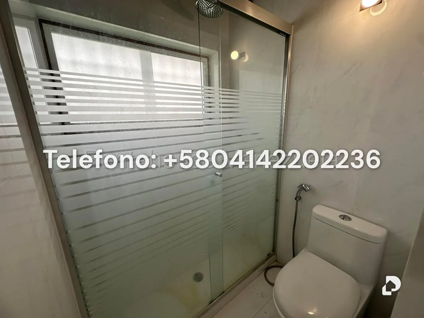 House in Lomas de La Lagunita, Caracas – 38