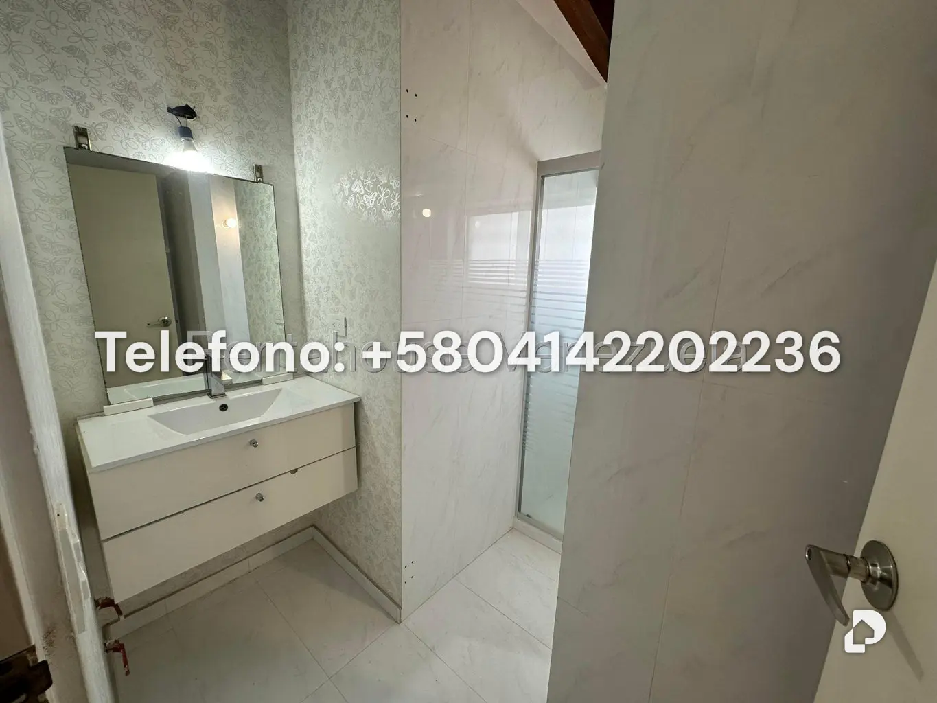 House in Lomas de La Lagunita, Caracas – 37