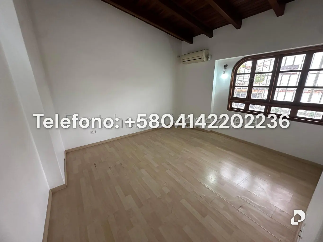 House in Lomas de La Lagunita, Caracas – 39