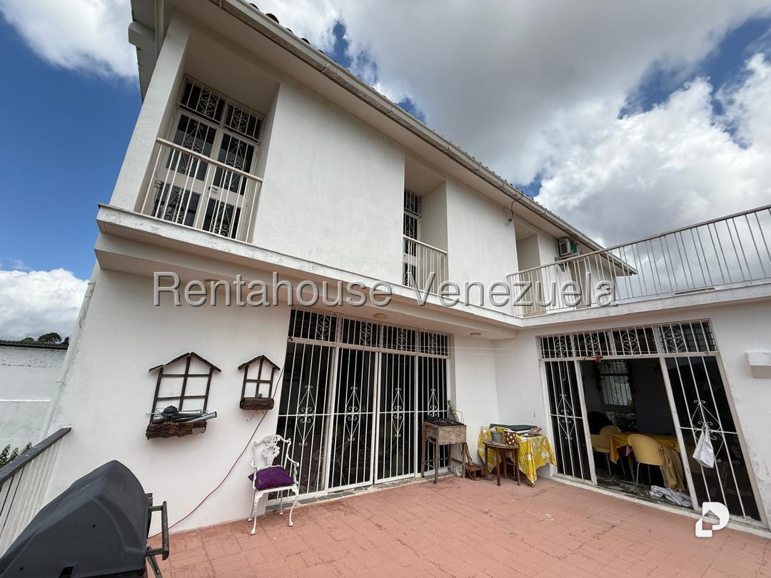 Casa en Cumbres de Curumo, Caracas – 19