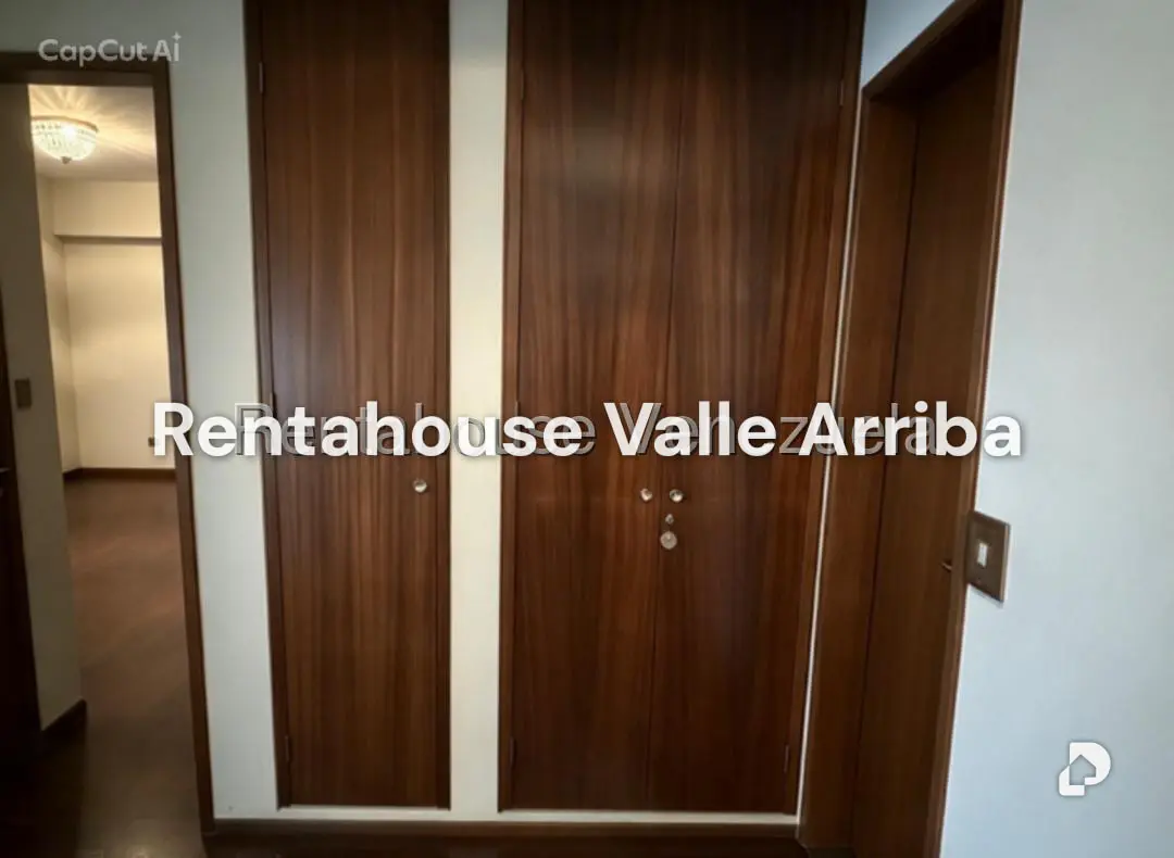 Apartamento en Colinas de Santa Mónica, Caracas – 4