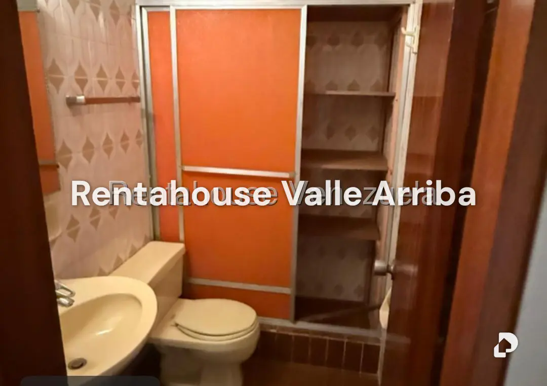 Apartamento en Colinas de Santa Mónica, Caracas – 17
