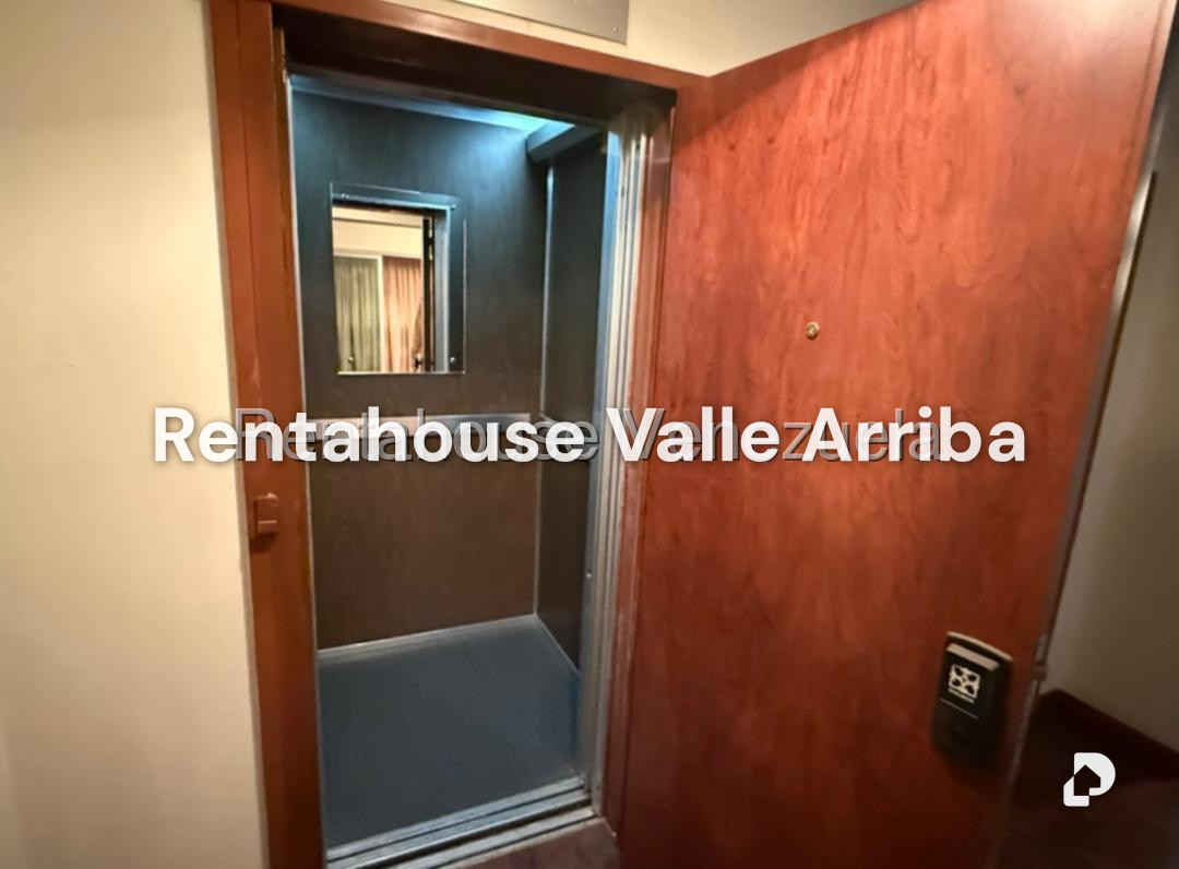 Apartamento en Colinas de Santa Mónica, Caracas – 11
