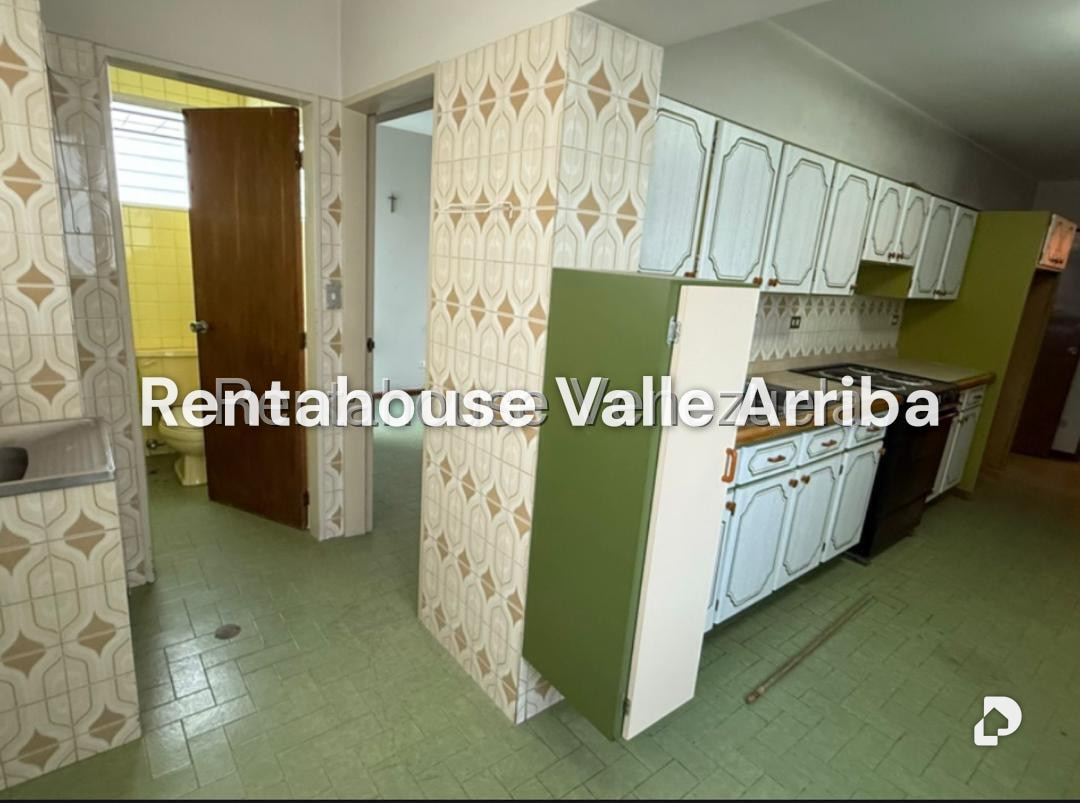 Apartamento en Colinas de Santa Mónica, Caracas – 13