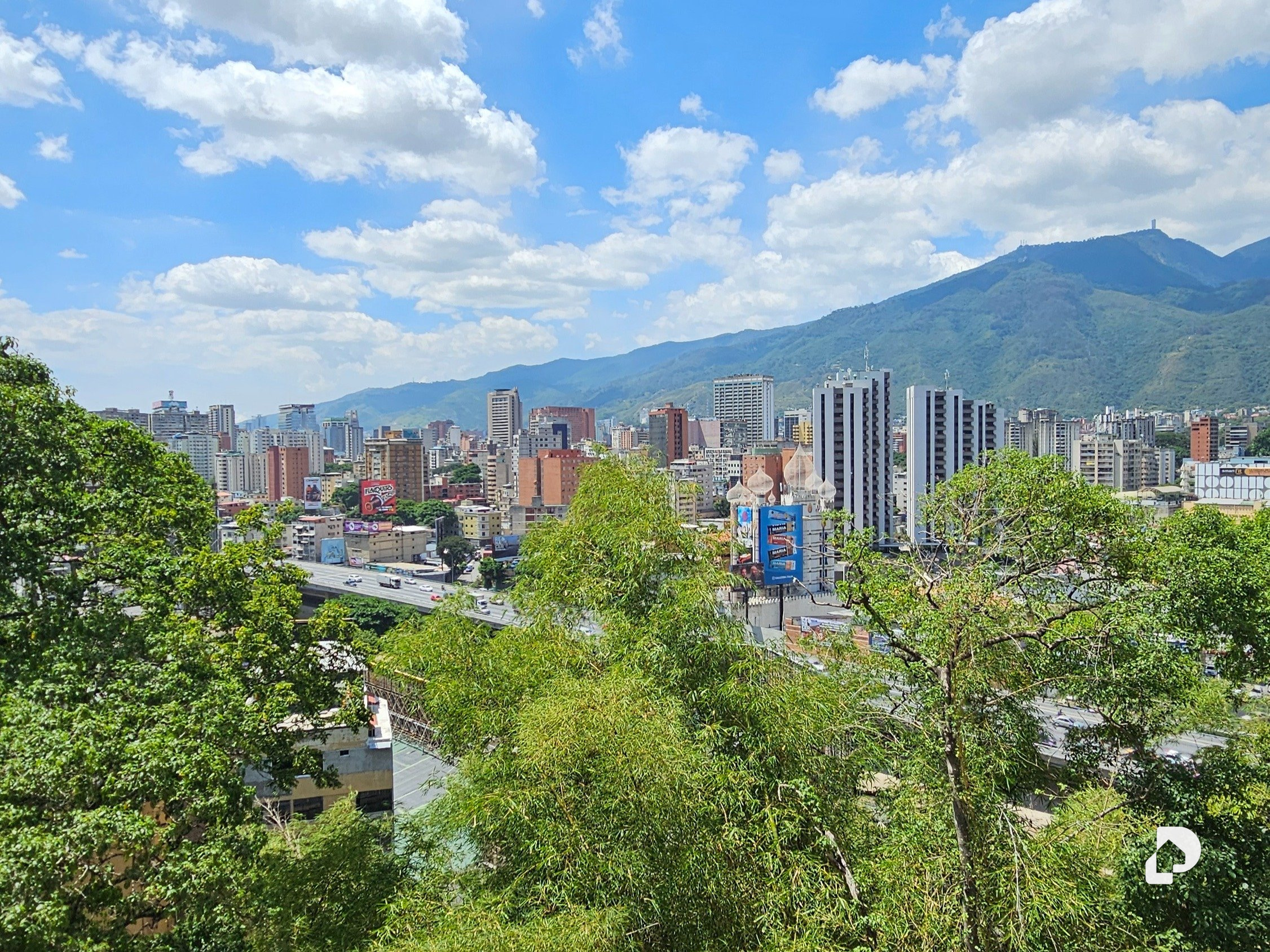 Apartamento en Chula Vista, Caracas – 1