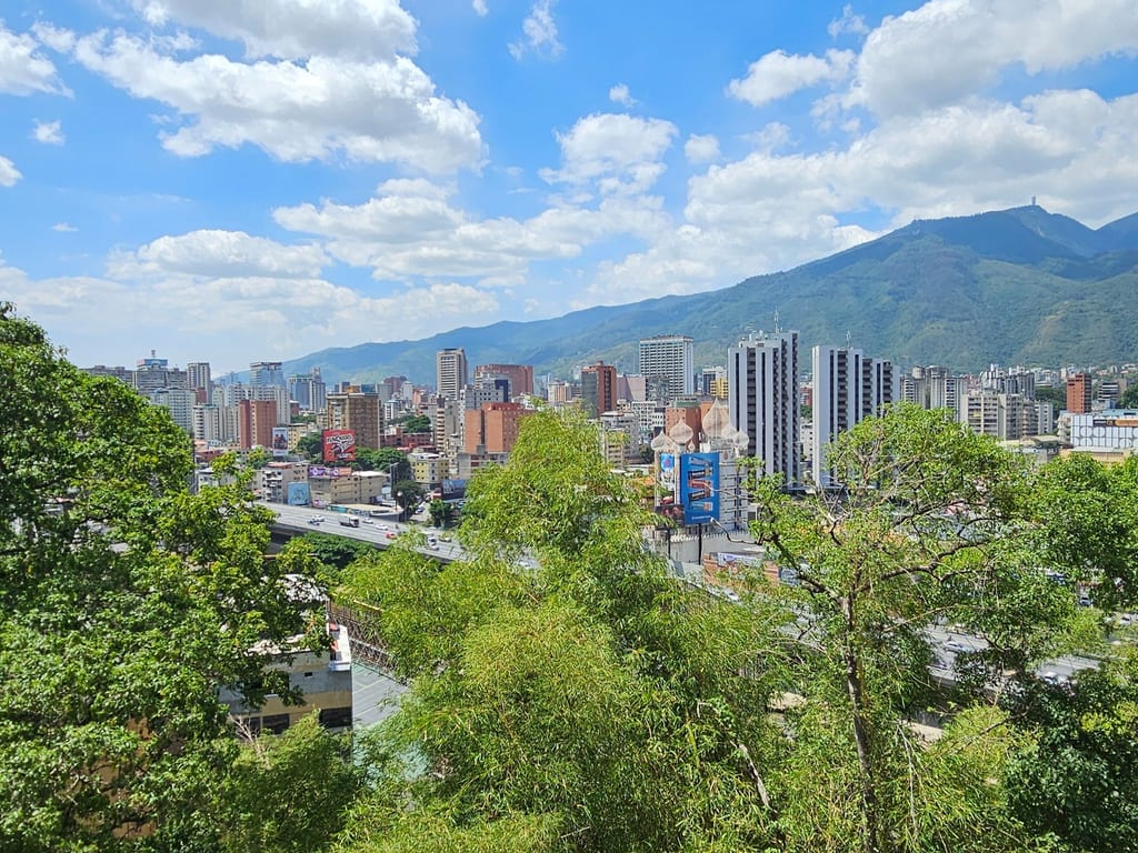 Apartamento en Chula Vista, Caracas - 1