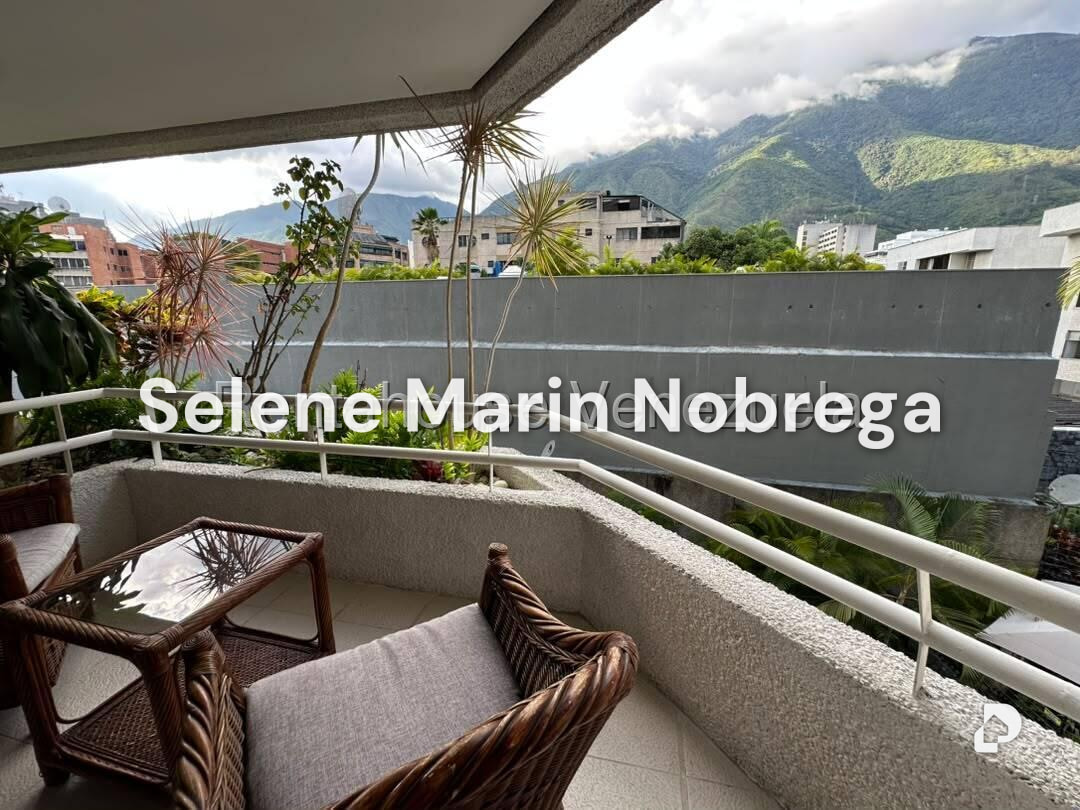 Apartamento en Altamira, Caracas – 12