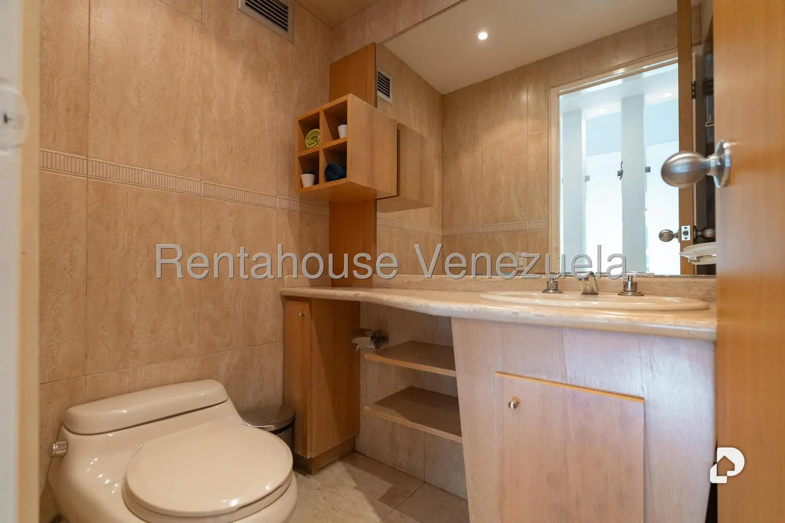 Apartamento en Las Esmeraldas, Caracas – 15