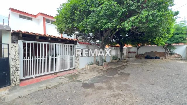 Casa en Prolongación la Limpia, Maracaibo - 1