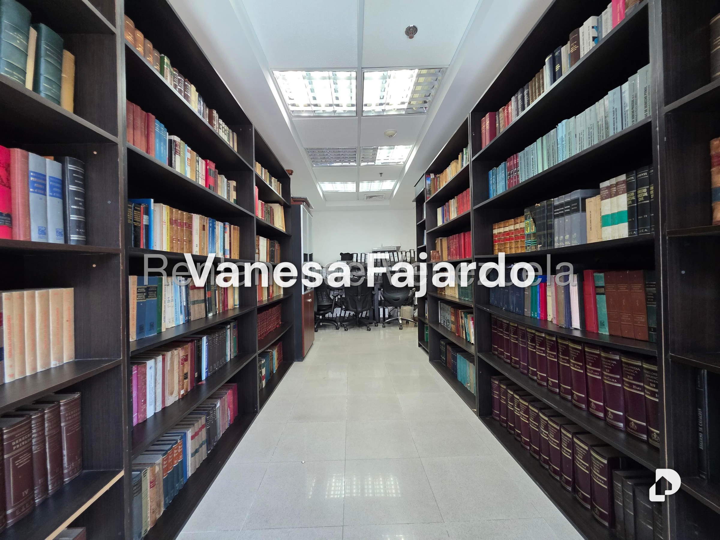 Office in El Rosal, Caracas – 9
