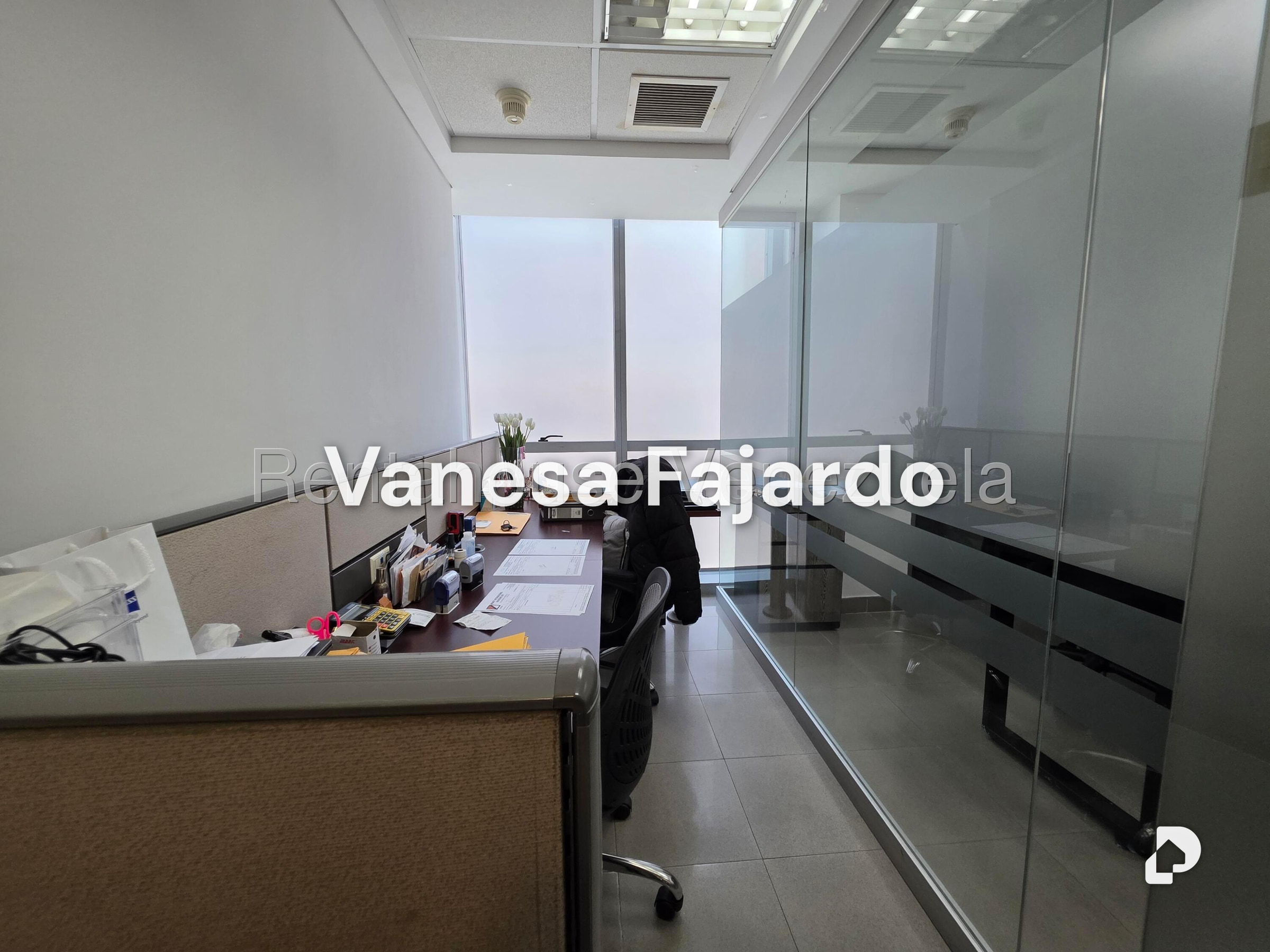 Office in El Rosal, Caracas – 11