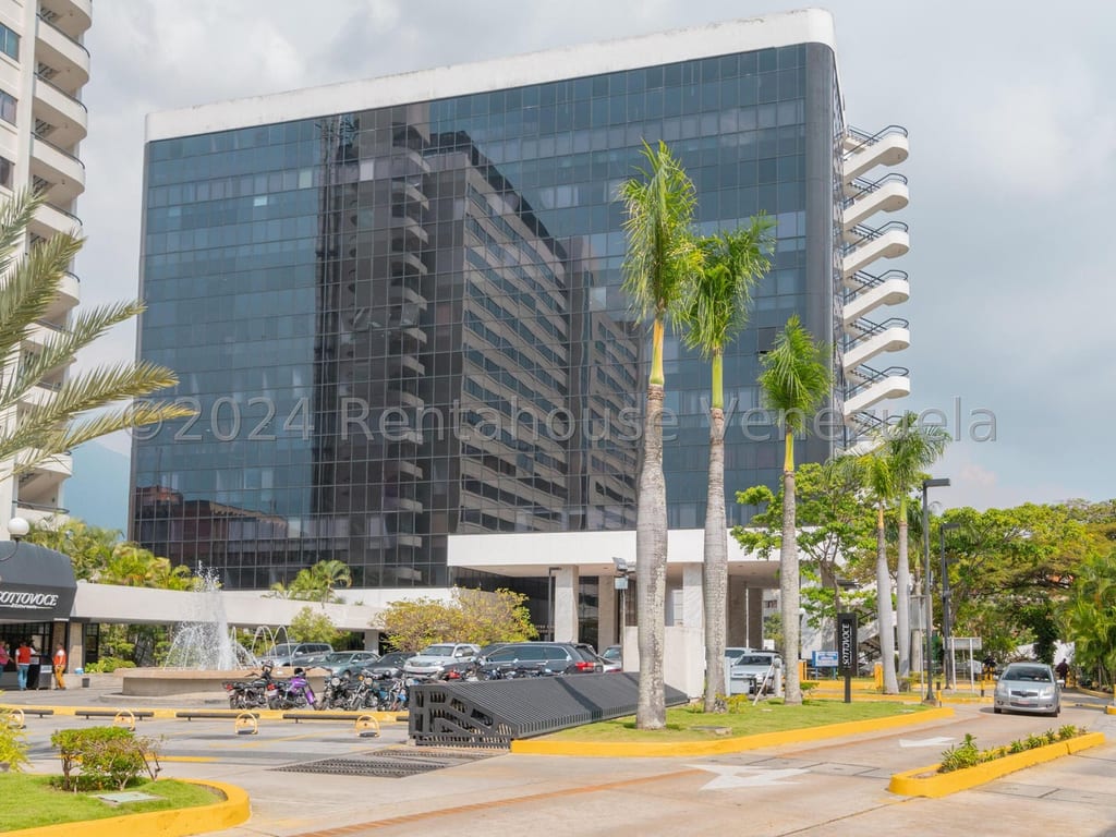 Oficina en Chuao, Caracas - 1