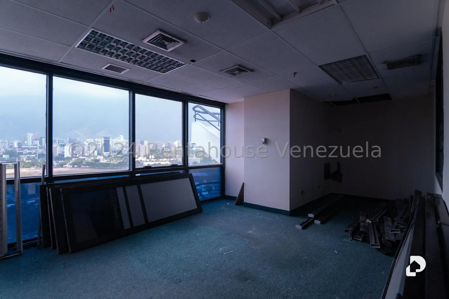 Oficina en Chuao, Caracas