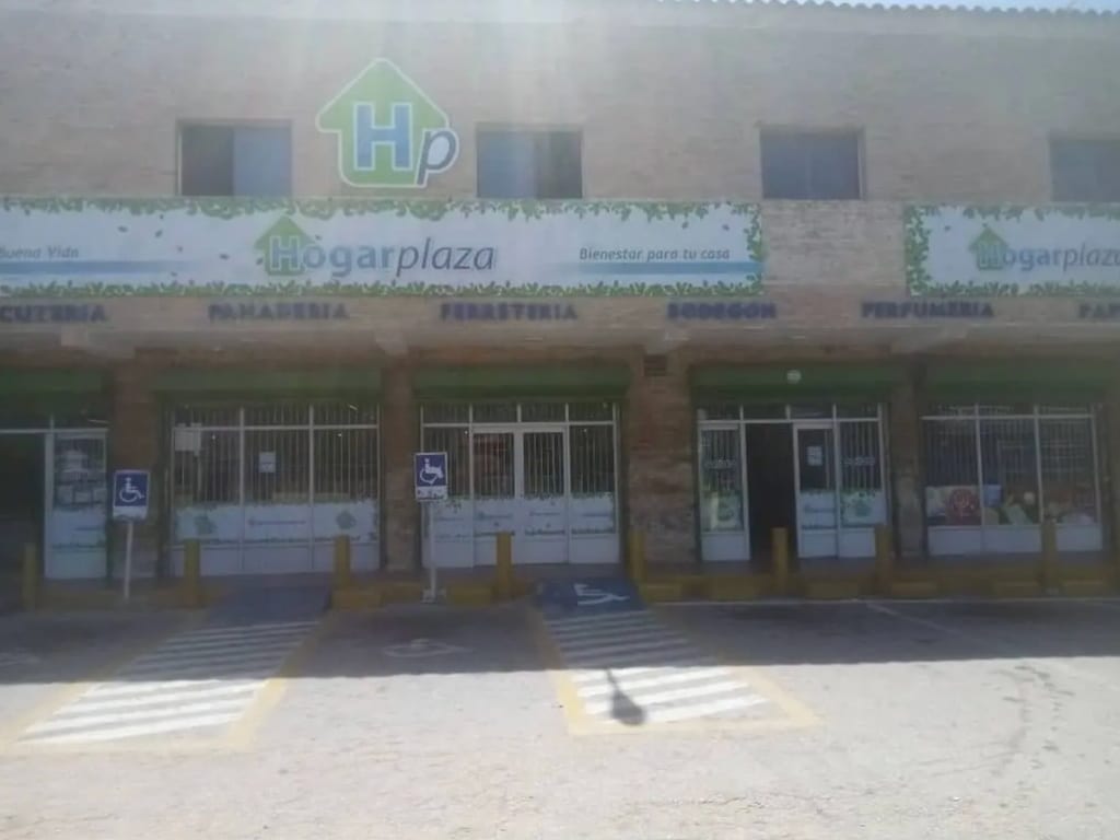 Local comercial en Playa El Agua, La Mira - 1