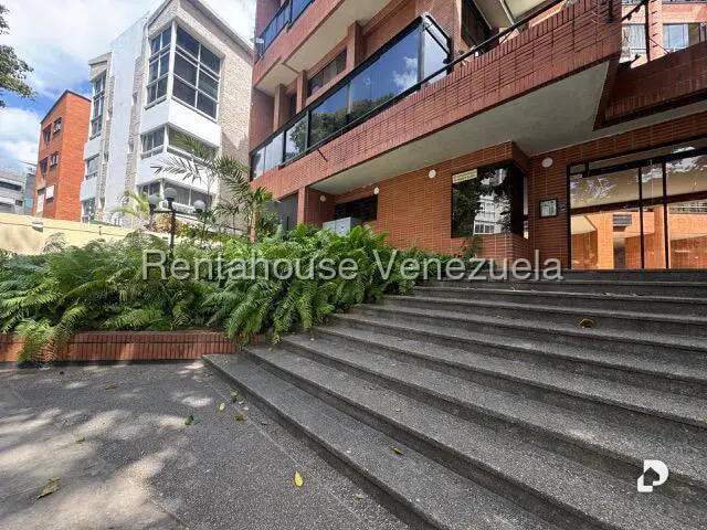 Penthouse en Los Naranjos de las Mercedes, Caracas