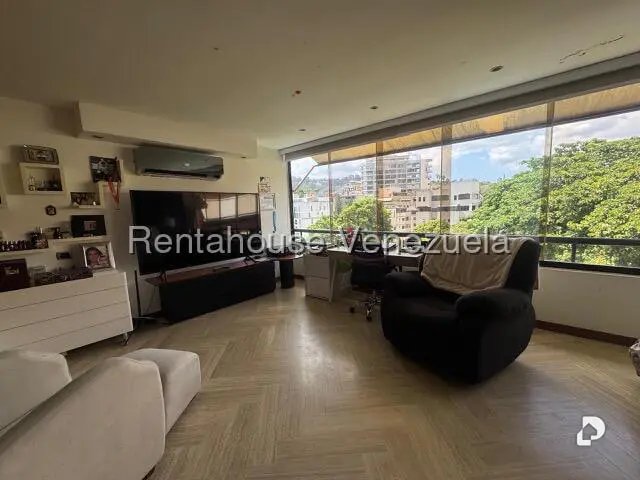 Penthouse en Los Naranjos de las Mercedes, Caracas