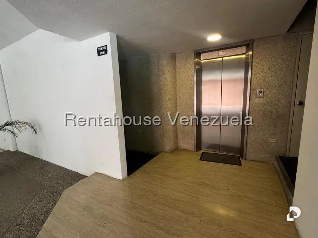 Penthouse en Los Naranjos de las Mercedes, Caracas