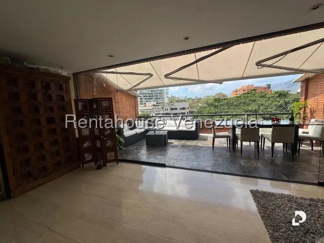 Penthouse en Los Naranjos de las Mercedes, Caracas