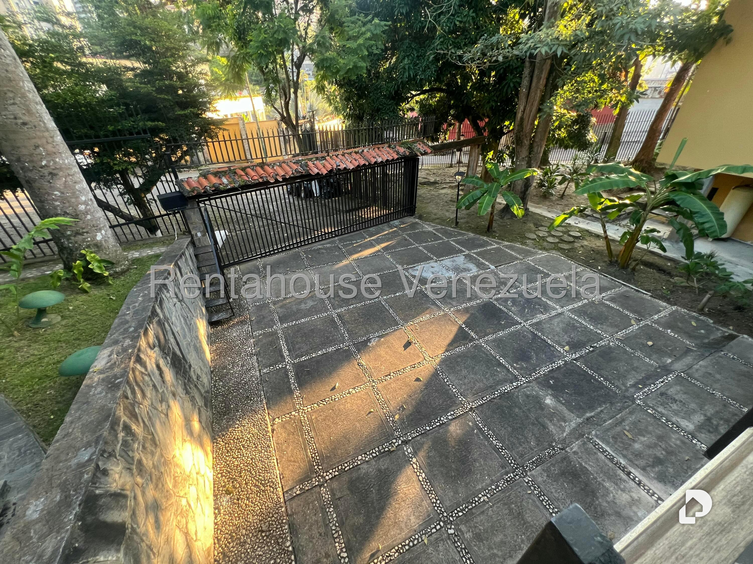 Casa en Los Geranios, Caracas – 22