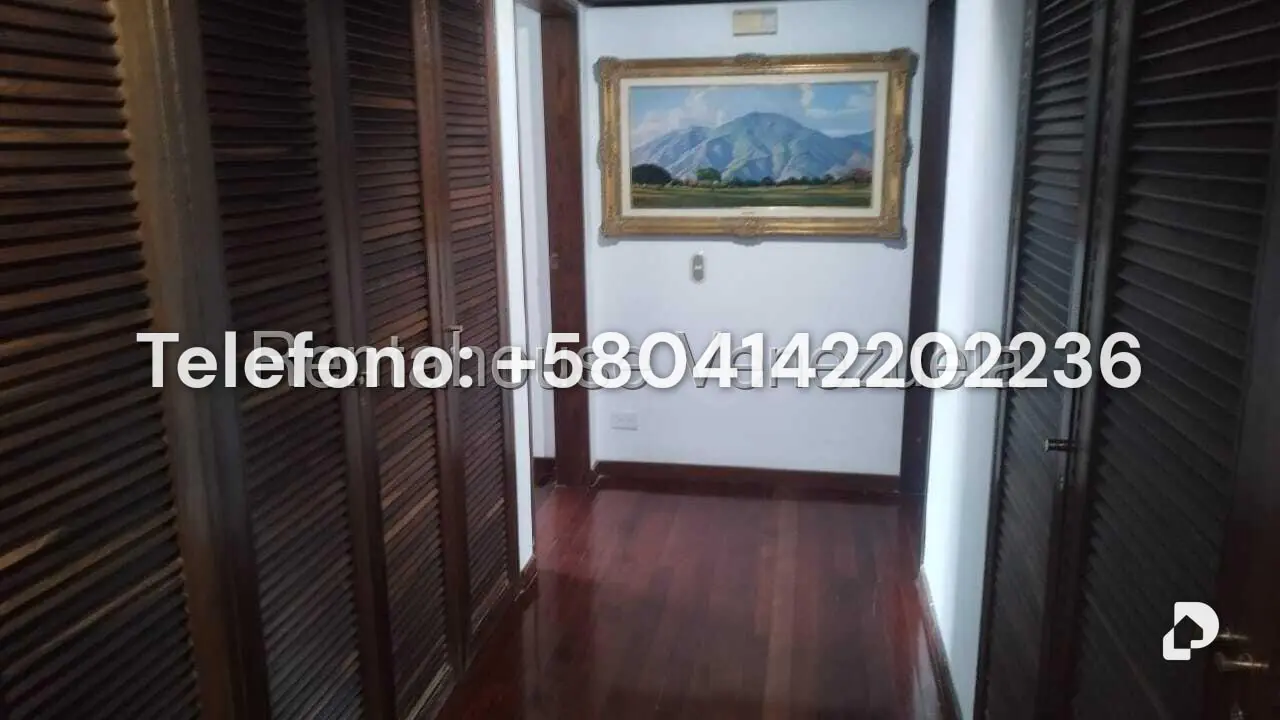 Apartamento en Lomas de Las Mercedes, Caracas