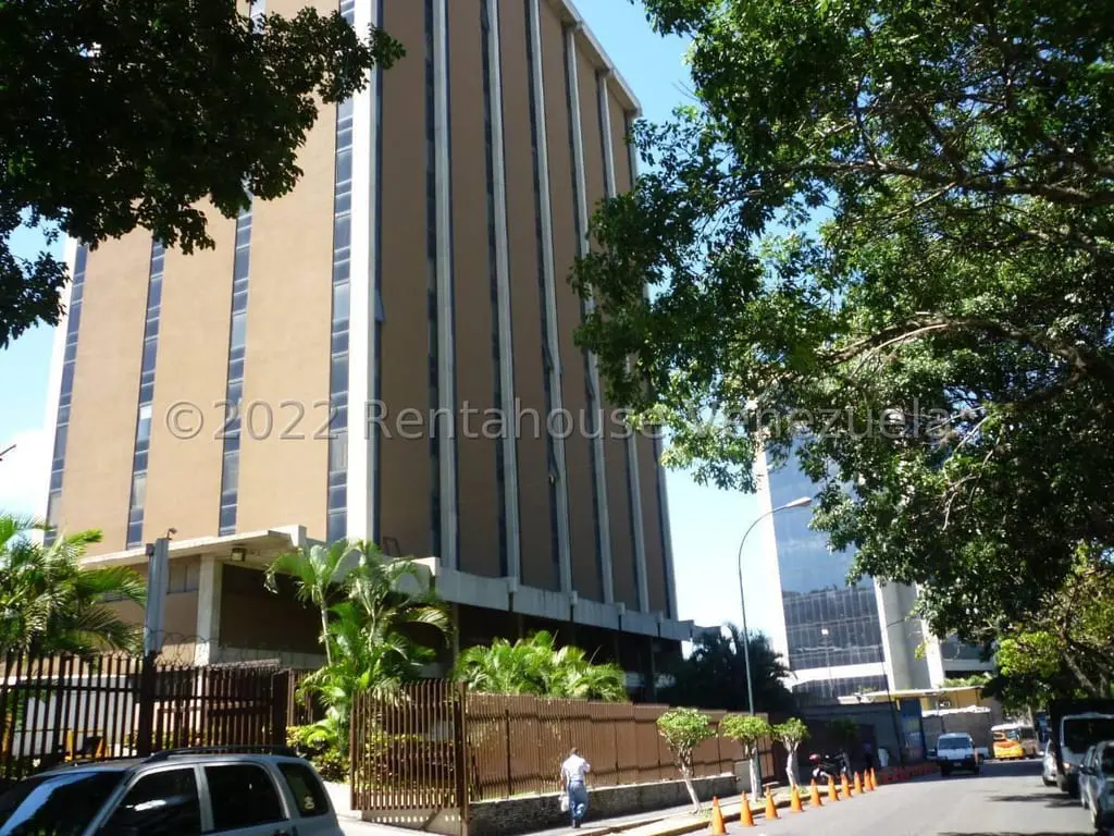 Oficina en La Urbina, Caracas - 1