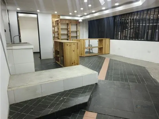 Local comercial en Parque Central, Caracas - 1