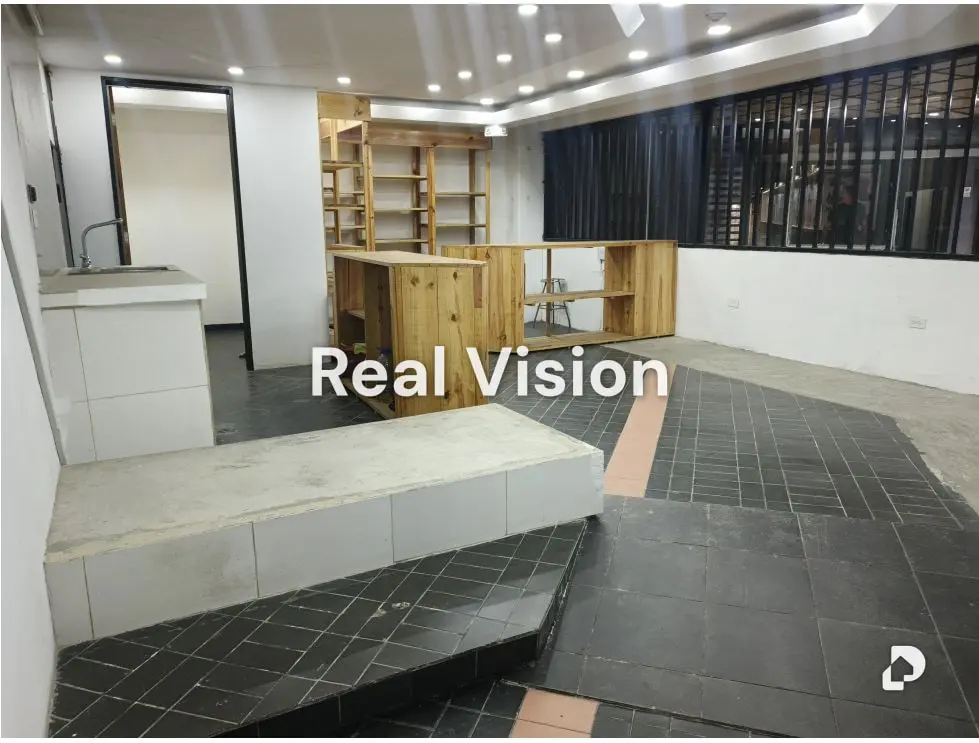 Local comercial en Parque Central, Caracas – 2