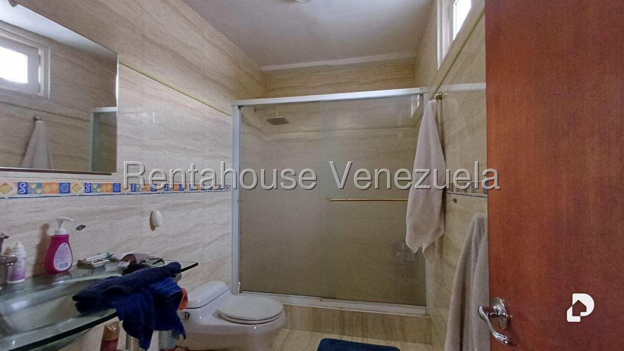 Casa en Prados del Este, Caracas – 23