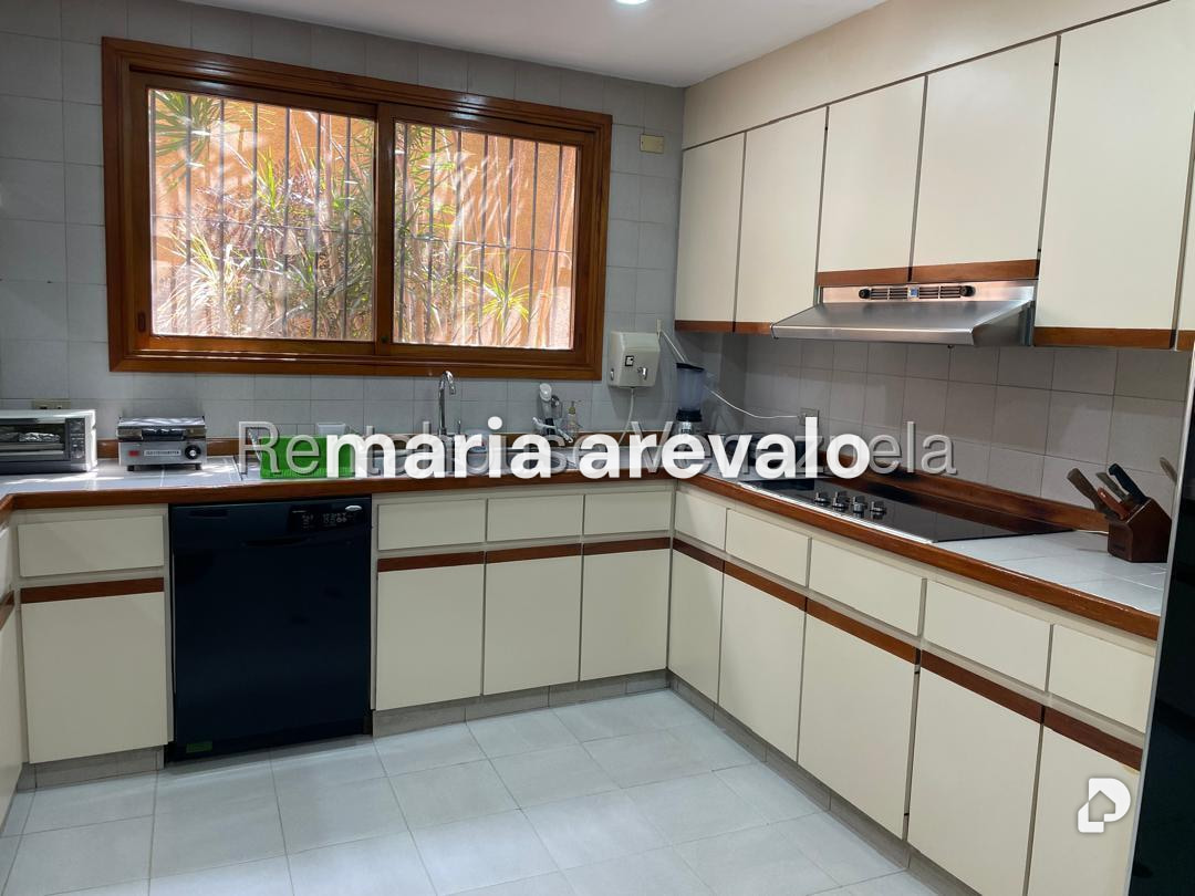 Casa en Alto Hatillo, Caracas – 11