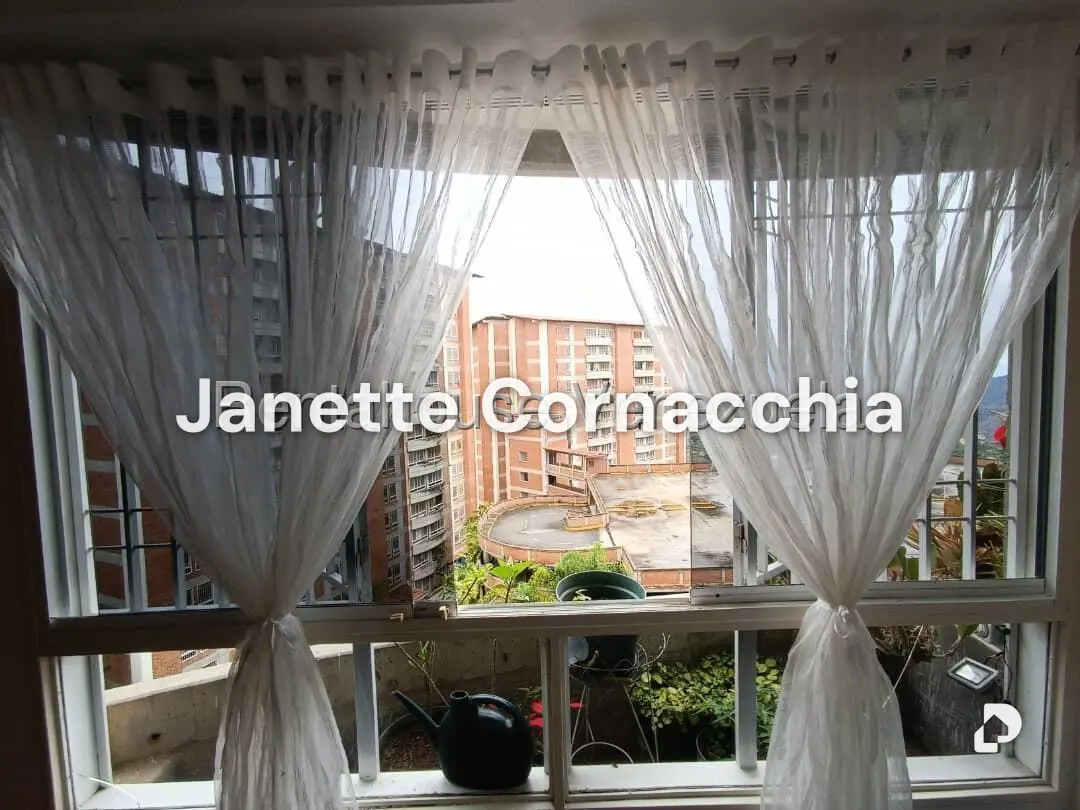 Apartamento en Miravila, Caracas – 24