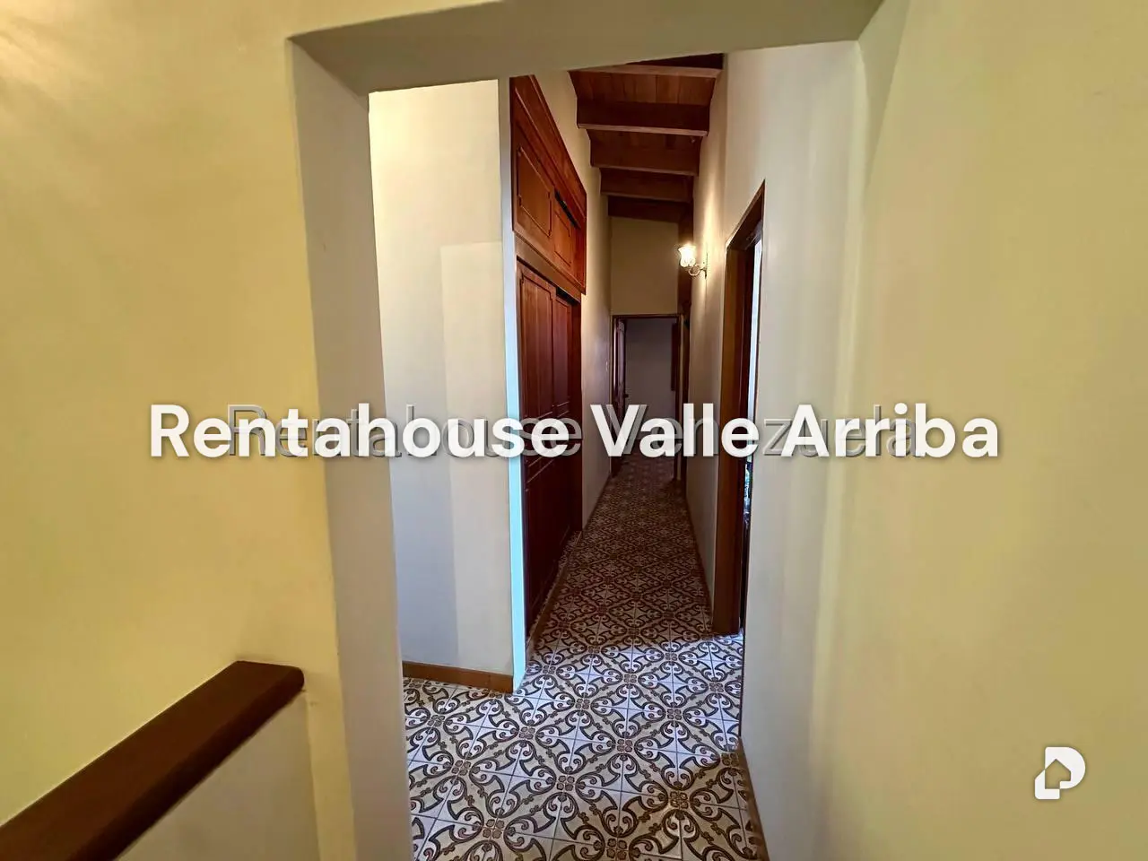 House in La Boyera, Caracas – 14