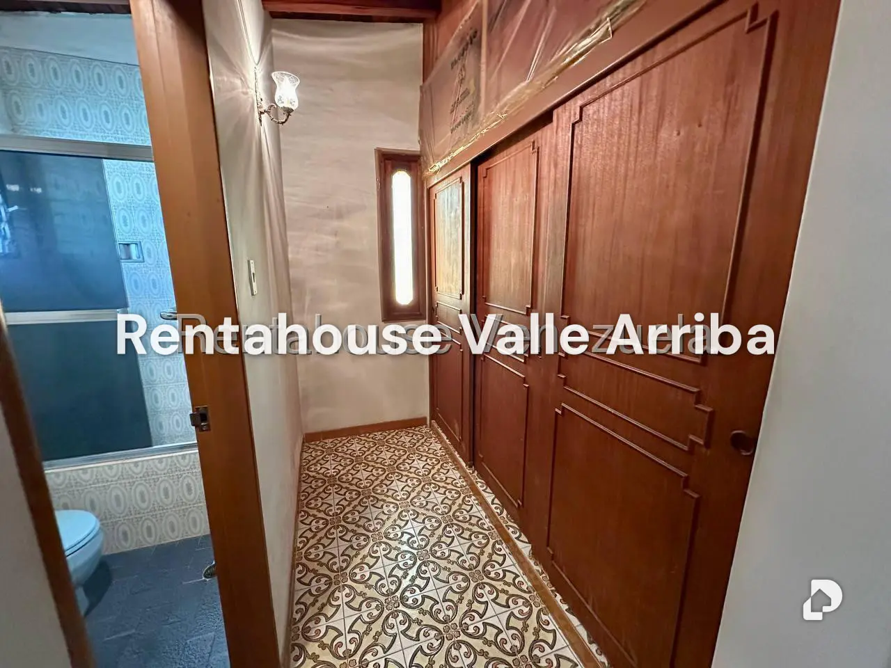 House in La Boyera, Caracas – 17