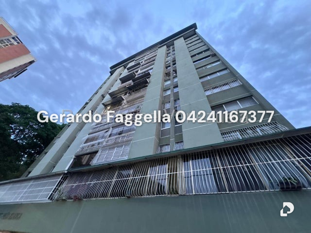 Apartamento en Santa Inés, Caracas – 1