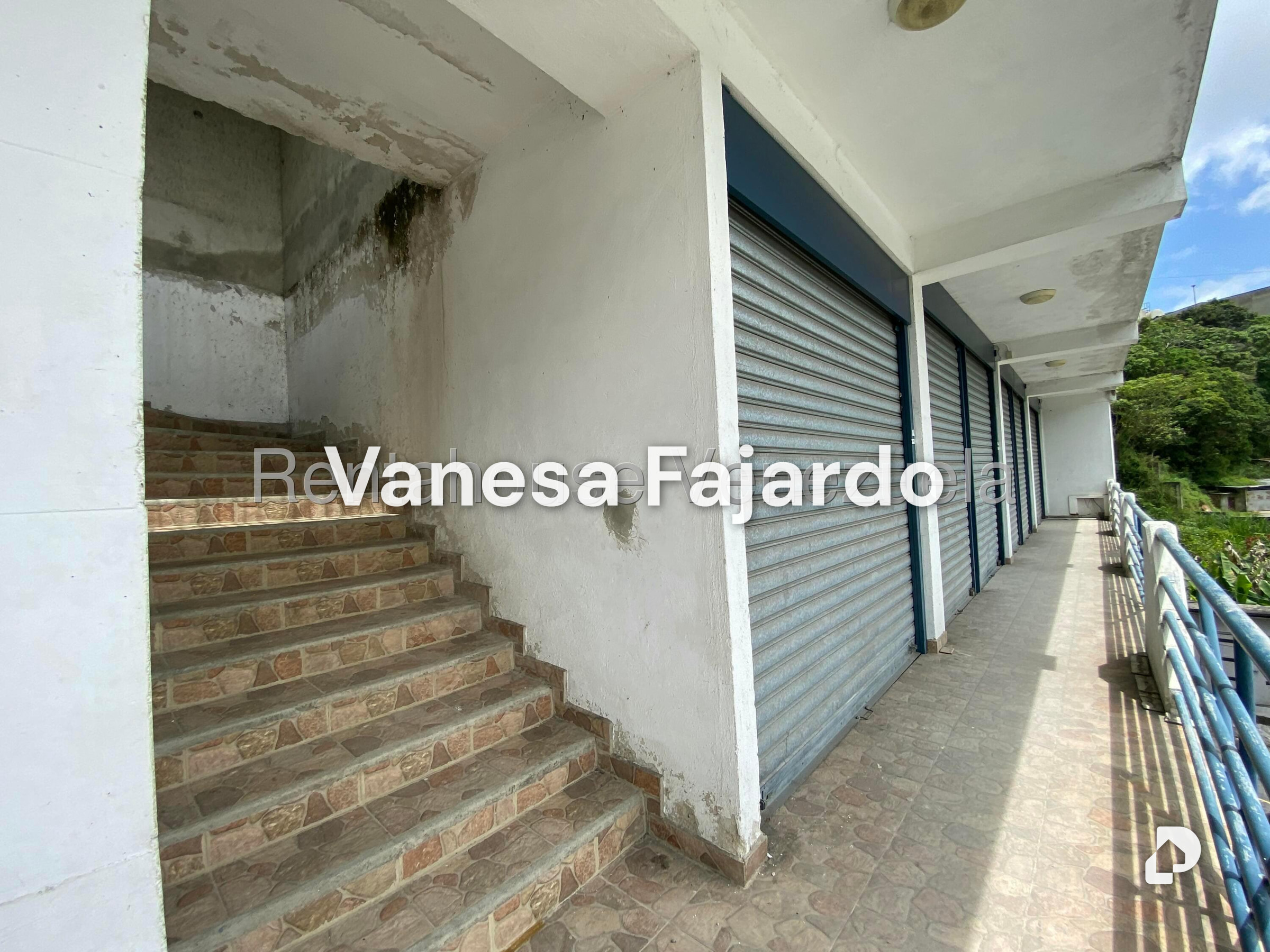 Local comercial en Municipio Carrizal, Carrizal – 28